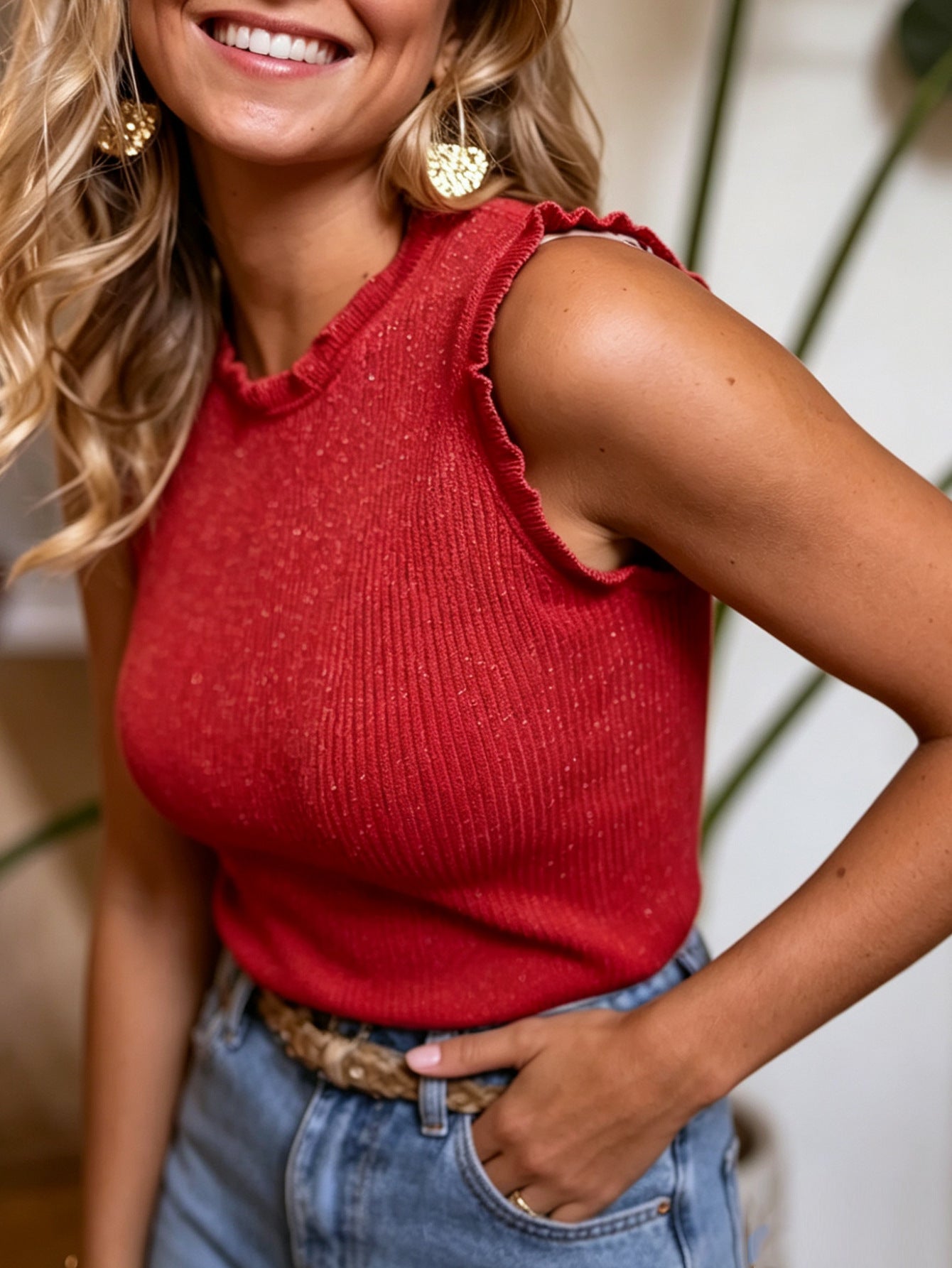 Glitter Ruffle Tanktop – Elegante Top met Ruffles & Glitterdetails