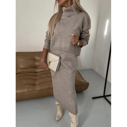 Comfy 2-Piece Set – Turtleneck and Mid-Length Skirt